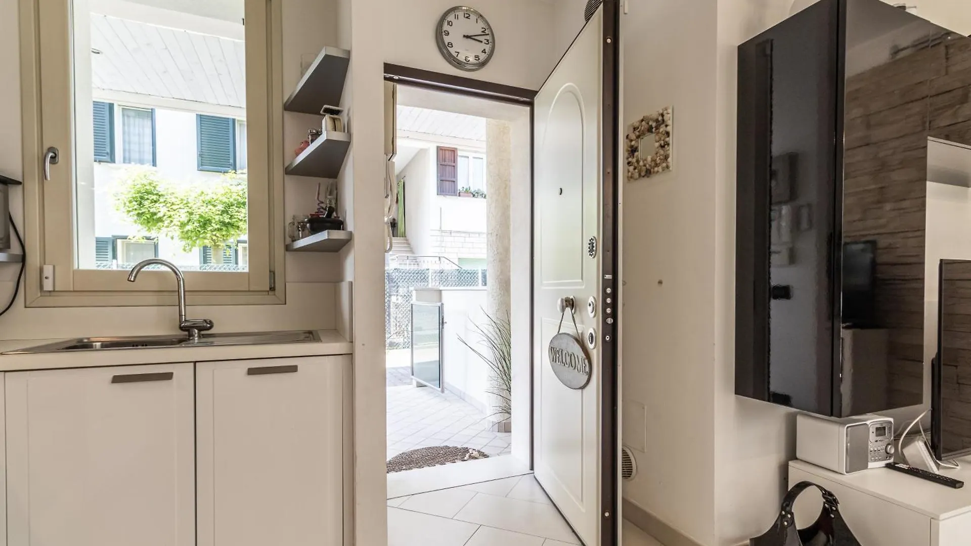 Cervia - 100 Mt Dal Mare Villetta Con Giardino Privato E Parcheggio Casa de Férias